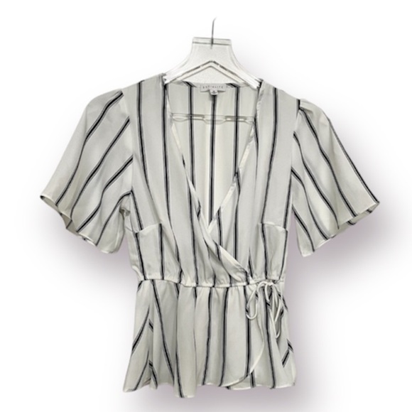Socialite Black and White Surplice Flutter Sleeve Faux Wrap Short Sleeve Blouse - Picture 2 of 6